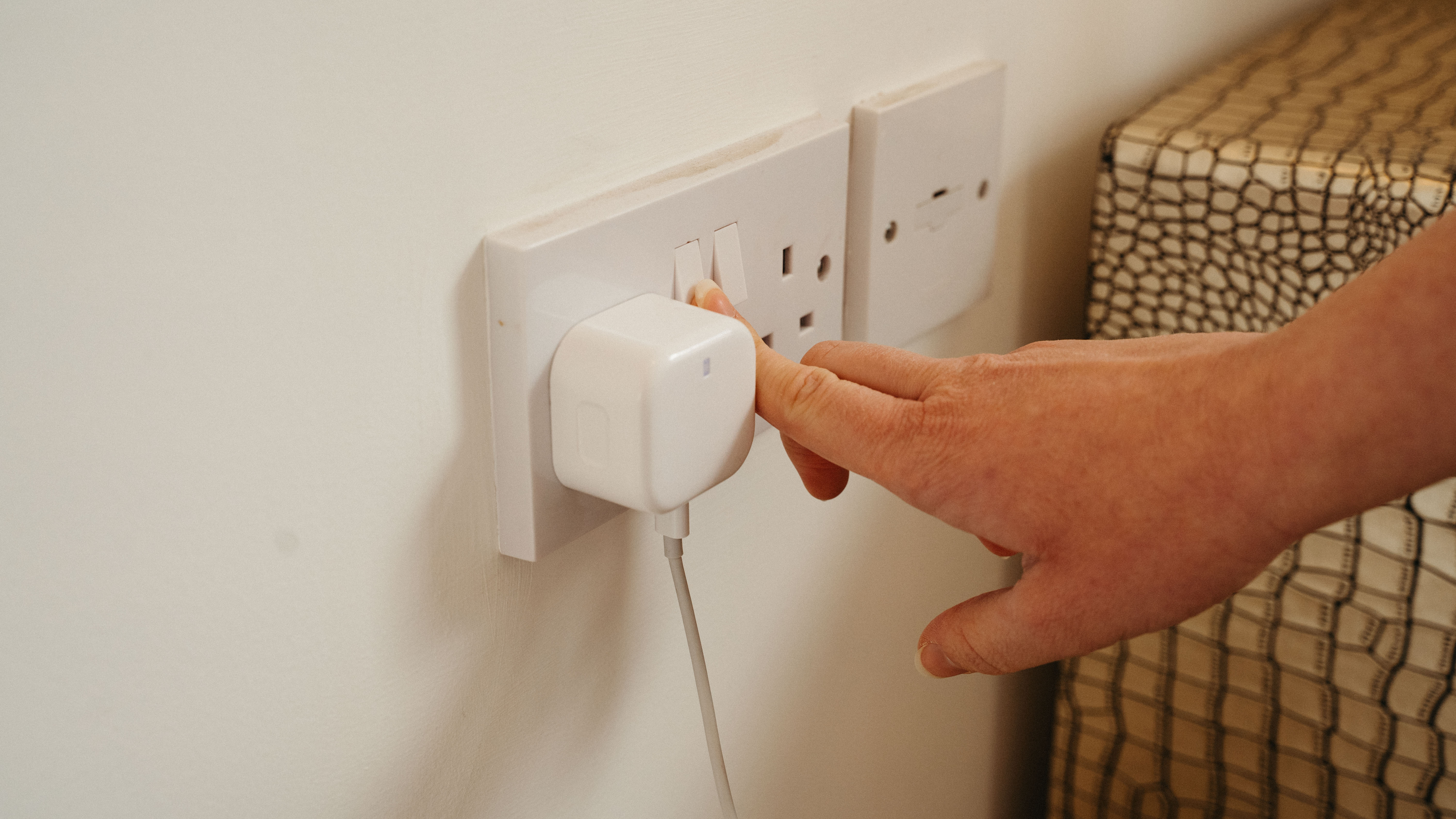 Average Electricity Bill for a 4-Bed House UK (2026 Guide)