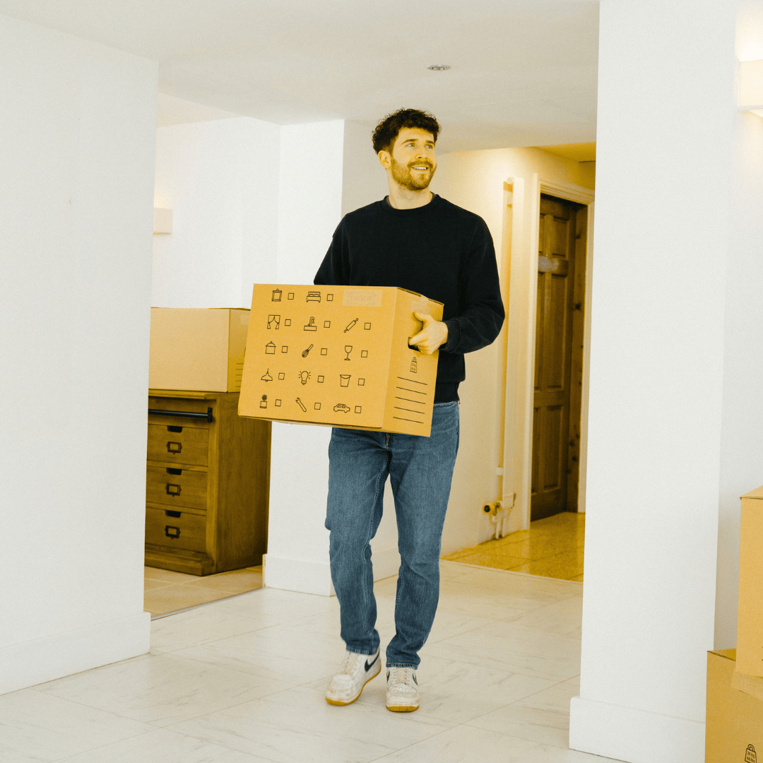 How to manage utility registrations when a tenant moves out: manual vs automated
